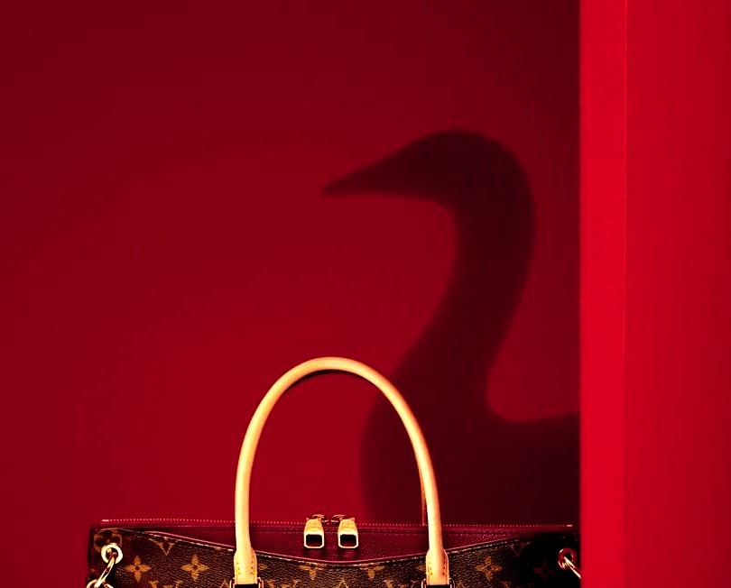 Louis Vuitton Bag Christmaswww.DiscoverLavish.com