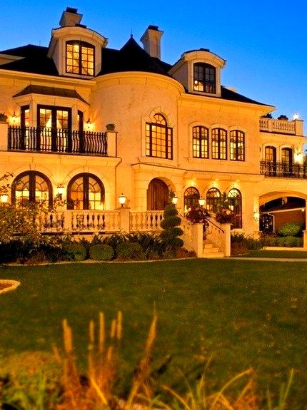 Huge Mansion
